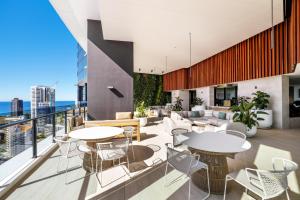 The Horizon - Brand NEW Casino 43F Luxury 2BR unit in Broadbeach with Pool Gym Netflix