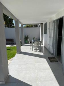 Casa em Tamandaré, 3 quartos, 1o andar, 100m do mar - Rua João Cabral de Melo Neto, 3349