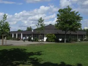 沃尔夫斯堡精品酒店 - 沃尔夫斯堡