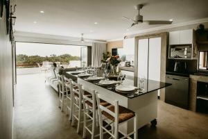 Bronze Paradise - On the beach