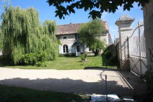 Maisons de vacances LePireau fr Gites Piscine chauffee : photos des chambres