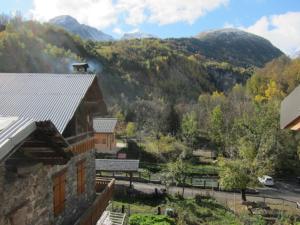 Appartements Chalet Confort 4 Ch, 3 SDB, Proche 3 Vallees, Wifi Gratuit - FR-1-452-58 : photos des chambres