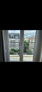 Beau studio avec vue sur Paris