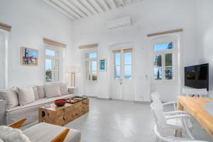 Rabagas Suites - In The Heart of Sifnos