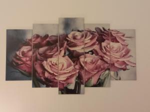 Nine Roses