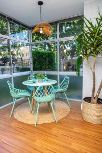 Family Unit Green Point - Near Waterfront - Pool & Parking