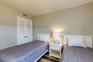 Renaissance Tower 816C