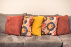 Apartment Steps From Historic Center Plaka