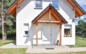 2 Bedroom Gorgeous Home In Niesulice