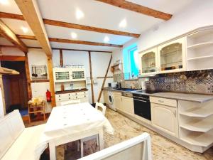 Ferienhaus- Gruppenunterkunft mit Festsaal, Frühstück, Halbpension extra buchbar