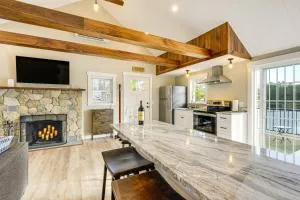 Modern Waterfront Gem with Dock on Lake Monomonac - Westminster