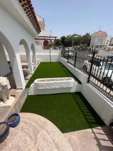 Large Villa with Huge Private Pool, Jacuzzi, & Gym