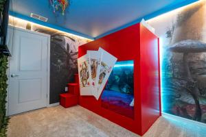 Spacious 10BR Villa Movie Theater and Themed Rooms - 16295
