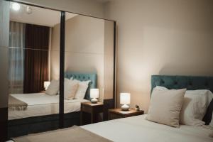 Apartment Rhea with Terrace & Parking