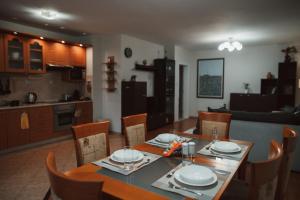 Apartment Rhea with Terrace & Parking