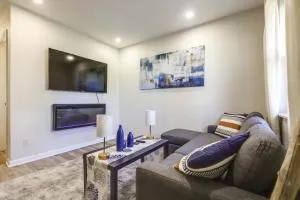 Dog-Friendly Dayton Apt Central Location! - فيربورن