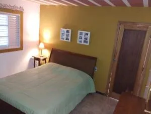 Villa Bottaro - chalé amarelo - Macacos