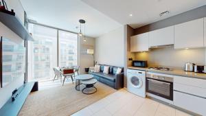 Locations I Creek Vistas Reserve I Luxury Calm 1BR I 12 Min Drive to Downtown Dubai & Business Bay I Modern Comfort in Meydan Community