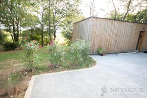 Appartements BNB TOULOUSE - Le Chalet des coteaux - Cadre magnifique - WiFi - Parking : photos des chambres