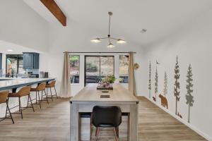 Yosemite Forest Villa