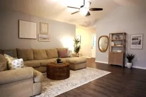 5 Min To Navarre Beach Patio Cute Design Kitchen - Navarre