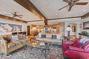 The Charter at Beaver Creek E340