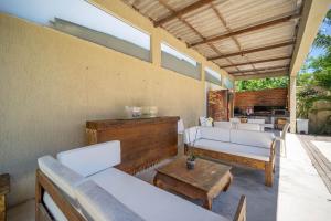 BZ80 Centro de Buzios! Linda Casa c Piscina!