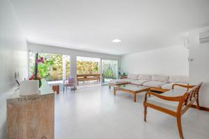 BZ80 Centro de Buzios! Linda Casa c Piscina!