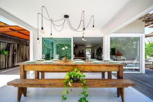 BZ80 Centro de Buzios! Linda Casa c Piscina!