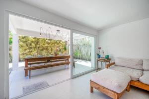 BZ80 Centro de Buzios! Linda Casa c Piscina!