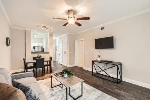 Crest at Midtown 4218 l 1 bedroom 1 Bathroom