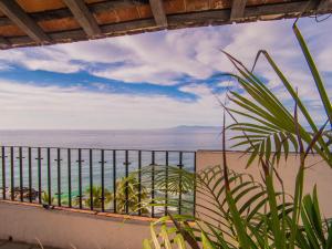 Sierra Del Mar -Beachfront Penthouse-