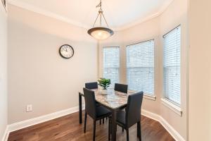 Crest at Midtown 4221 l 1 Bedroom 1 Bathroom