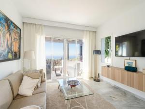 Ojén Retreat with Pool