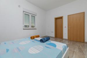 Apartments with parking space Krvavica, Makarska - 23540
