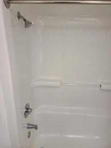 Lovely ocean-view condo right on the beach SC12