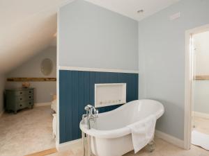 Woodcrest Barn Cottage - Ukc1065