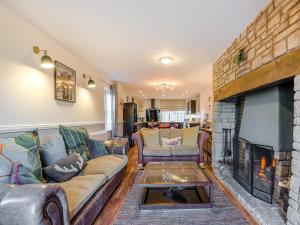 Cromwell House - Uk42450