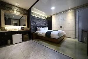 Daegu Seongseo JB Premium Hotel - Seongju