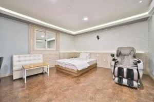 Gumi Bonggokdong Hotel Macheollu - 龟尾