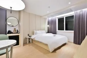 Gyeongsan Brown Dot Gyeongsan Oksan Jungsan Branch - Gyeongsan