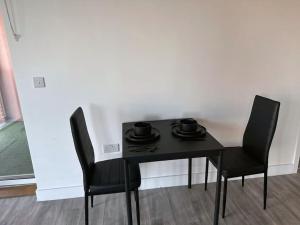 Modern Apartment with balcony in London