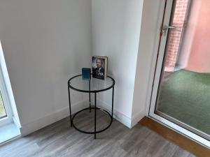 Modern Apartment with balcony in London