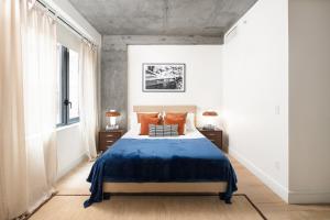 Luxury Full Floor Chelsea with WasherDryer 2bd