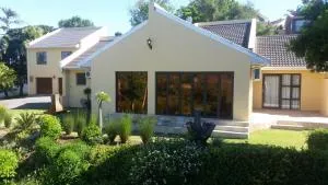 Jakobs Guesthouse & Cottage - Bunkers Hill