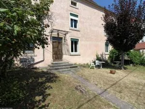 Gîte familial 6 personnes avec salle de jeux et parking privé - FR-1-583-331 - Pont-du-Bois