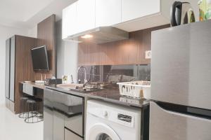 Nice and Comfort Studio at West Vista Apartment By Travelio
