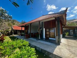 Are Guling Beach Bungalows