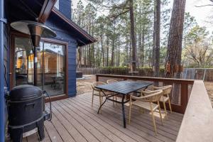 Rainbow Lake Retreat with Hot Tub and Sauna