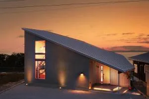 Private Villa with Pool and Sunset in Kochi - Loki